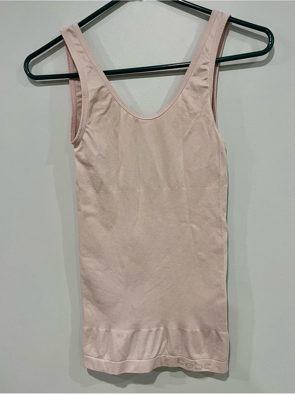 Bebe Pink Seamless Shapewear Tank Top Women’s M Body Shaper Cami
